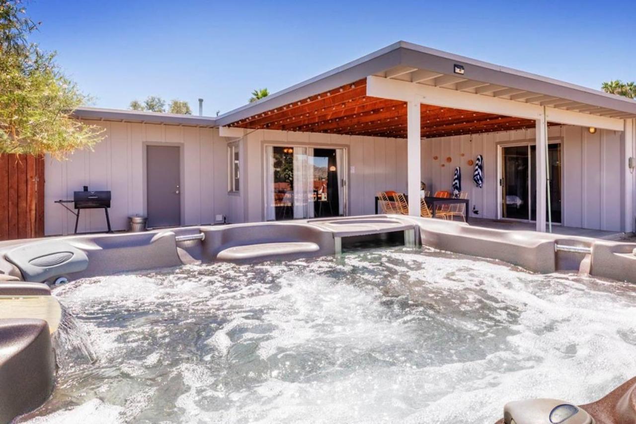 Made In The Shade - Central, Hot Tub, Ac, Sleeps 8 Villa Joshua Tree Exteriör bild