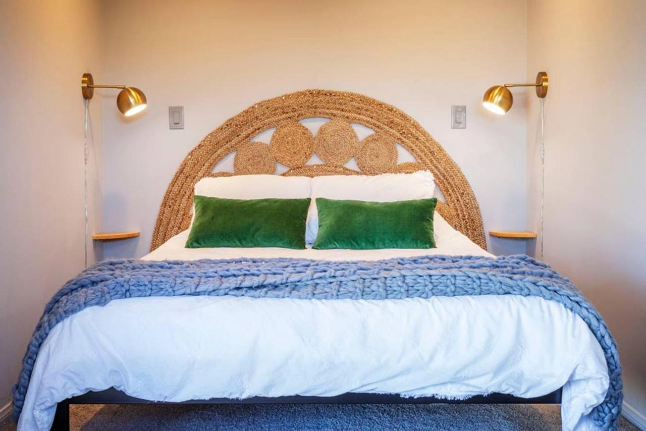 Made In The Shade - Central, Hot Tub, Ac, Sleeps 8 Villa Joshua Tree Exteriör bild