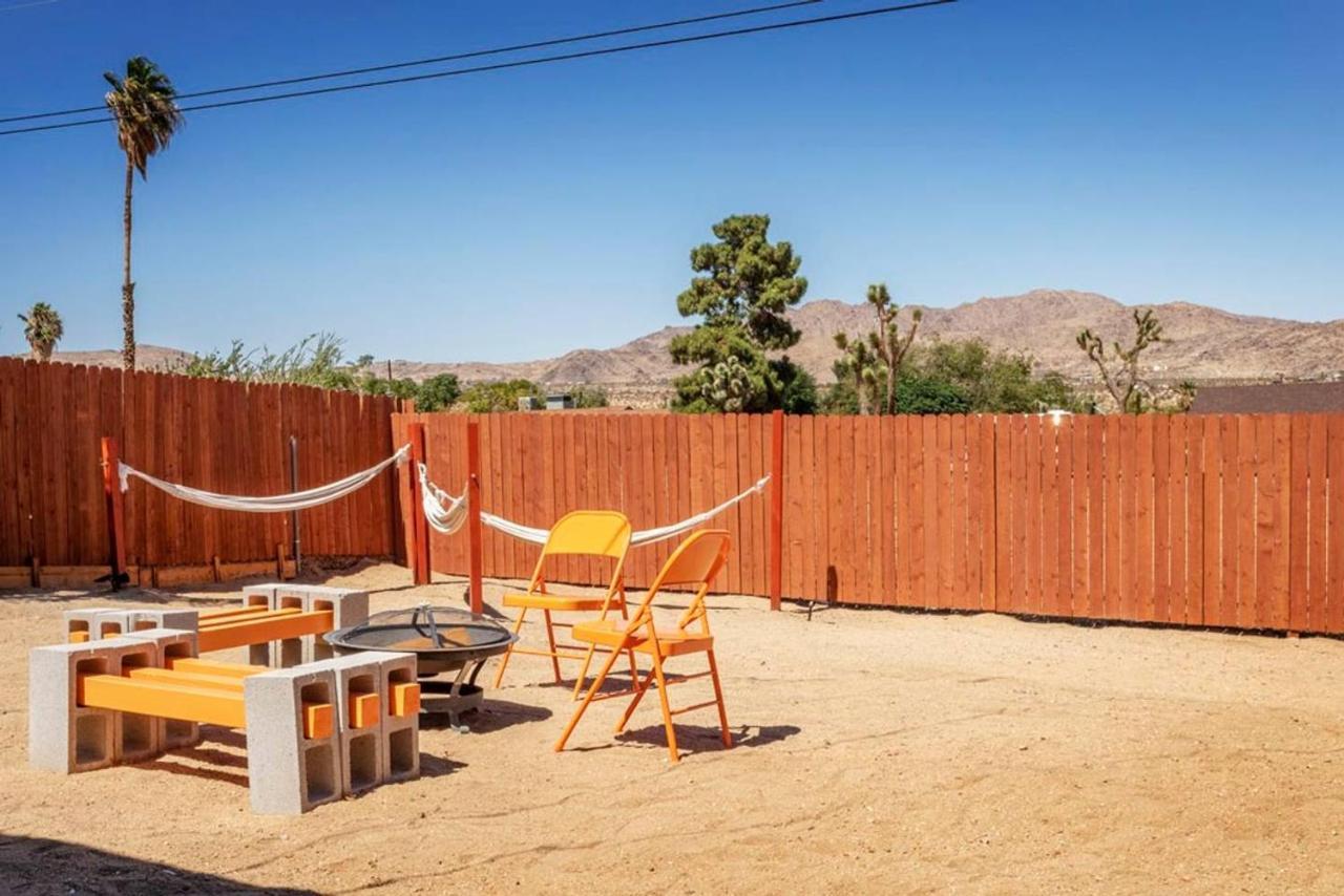 Made In The Shade - Central, Hot Tub, Ac, Sleeps 8 Villa Joshua Tree Exteriör bild