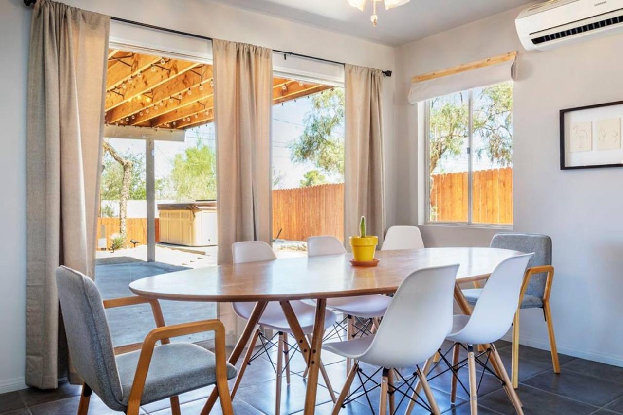 Made In The Shade - Central, Hot Tub, Ac, Sleeps 8 Villa Joshua Tree Exteriör bild
